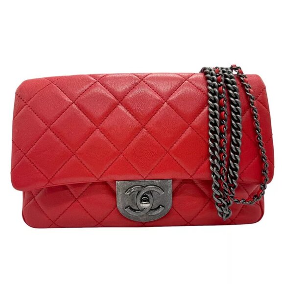 Auth CHANEL Matelasse Chain Shoulder Bag Red Leather/Metal authentic - Picture 1 of 16